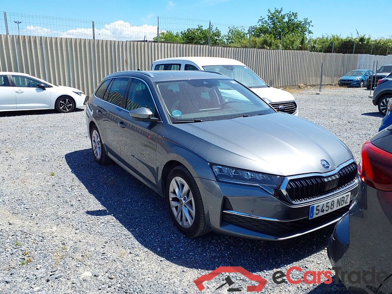 SKODA Octavia 1.5 TSI 110kW (150CV) m-HEV DSG 7 vel. AutomÃ¡tico Combi Design #1
