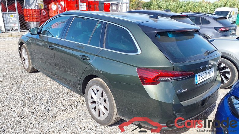 SKODA Octavia 1.5 TSI 110kW (150CV) m-HEV DSG 7 vel. AutomÃ¡tico Combi Design(Pano + Winterpack) #2