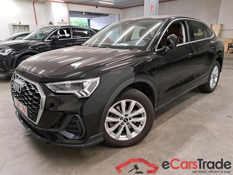 AUDI - AUD Q3 SB TFSI 245PK e S-Tronic Pack Platinum * HYBRID *