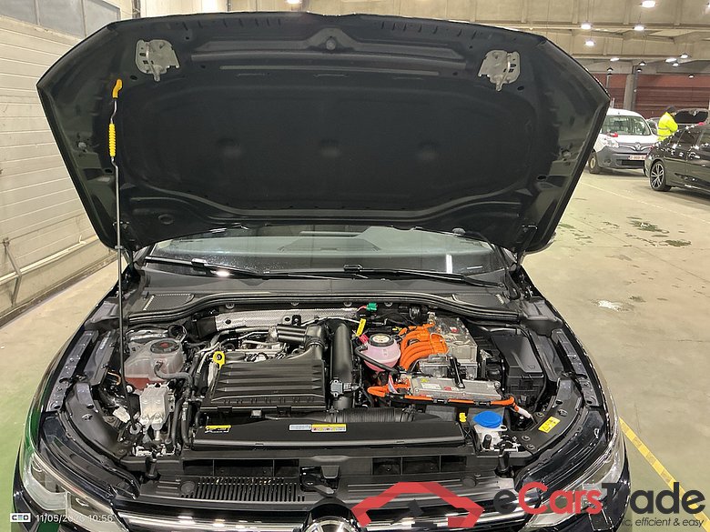 VOLKSWAGEN GOLF VIII 1.4 EHYBRID STYLE BUSINESS DSG #6