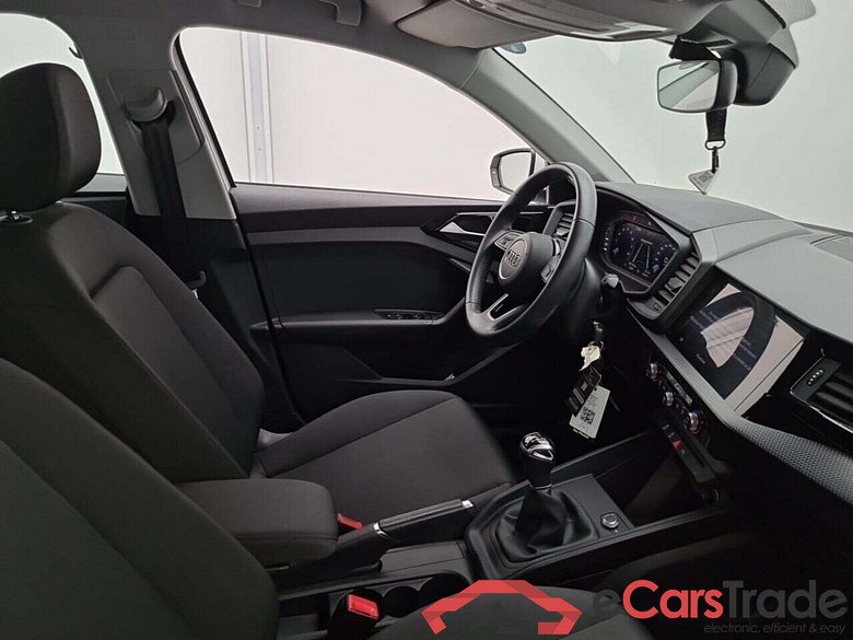 AUDI A1 SPORTBACK 1.0 25 TFSI ATTRACTION #3