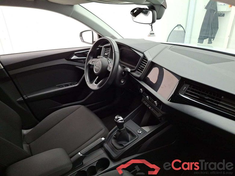 AUDI A1 SPORTBACK 1.0 25 TFSI ATTRACTION #3