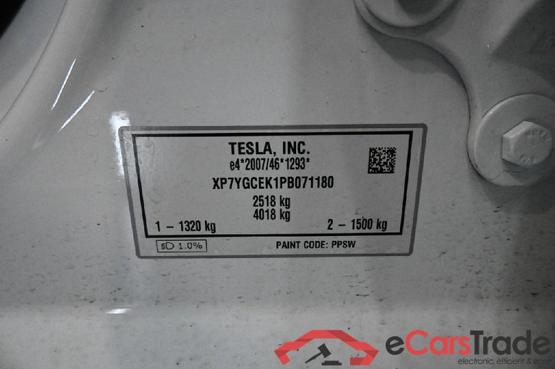 TESLA Model Y Long Range Dual Motor AWD 5d 378kW #5