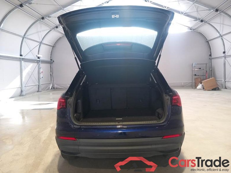 AUDI Q3 / 2018 / 5P / SUV 45 TFSI E S TRONIC BUSINESS #5