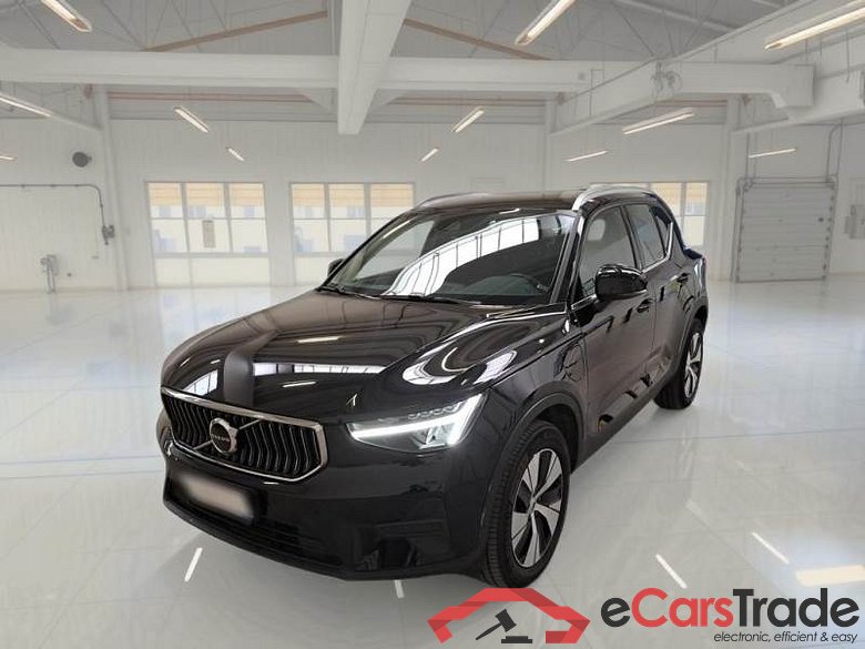 VOLVO XC40 / 2021 / 5P / SUV T4 RECHARGE PLUG-IN AUTO ESSENTIAL