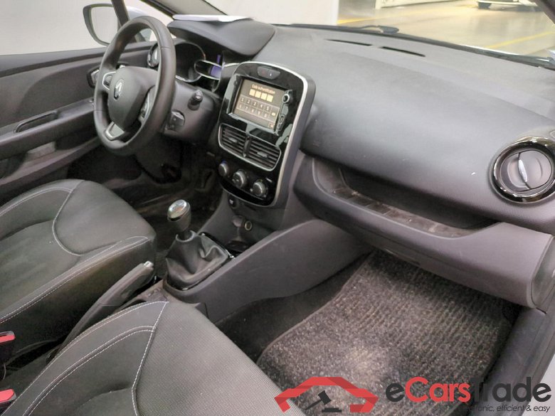 Clio IV Air MediaNav 1.5 dCi 90CV BVM5 E6 #5