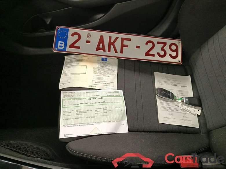 Mercedes-Benz C-Klasse Berline C 220 d Business Solution Auto 4d #4