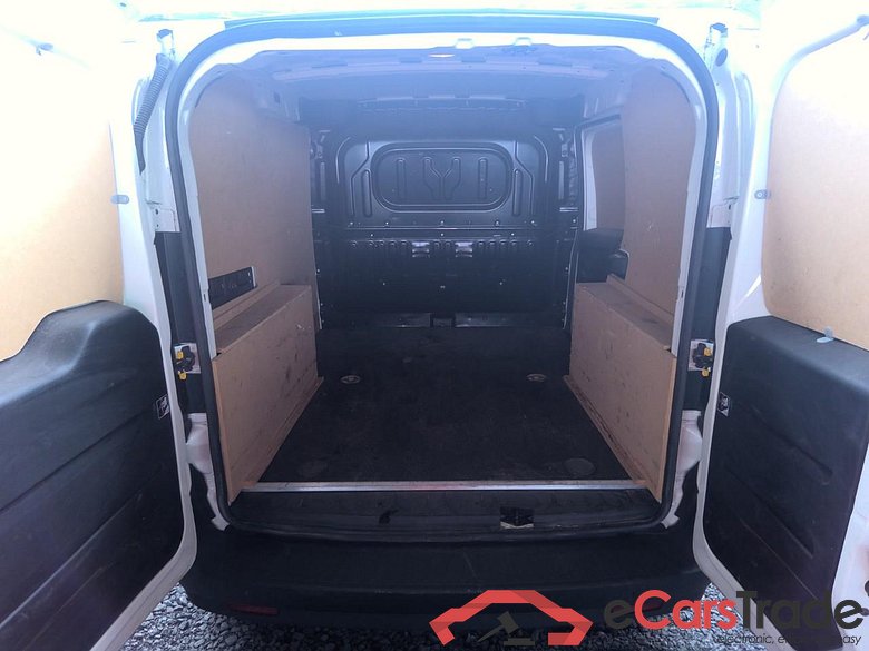 DOBLO CARGO 1.6MJT 90 SX KL TO #6
