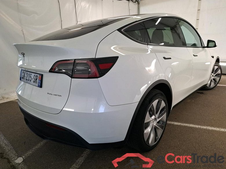 TESLA Model Y / 2020 / 5P / SUV Grand Autonomie Dual Motor AWD #4