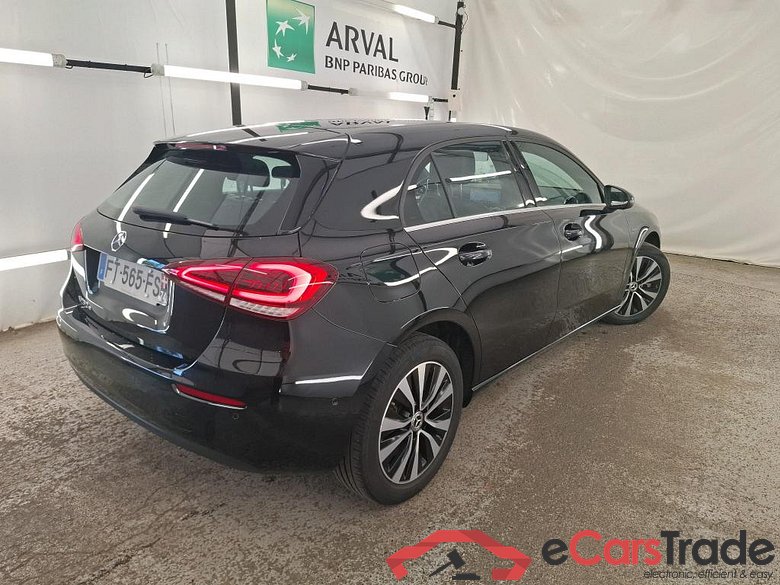 MERCEDES-BENZ Classe A Compact / 2018 / 5P / Berline A 250 e Business Line 8G-DCT #3