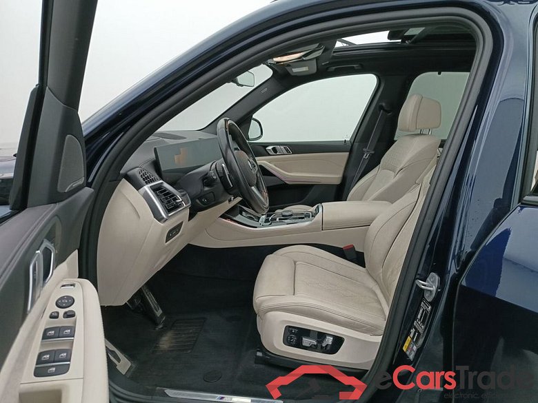 BMW X5 xDrive50e (360kW) 5d ///M-Sportkit (total options: 23,542 Ex.Vat) #3