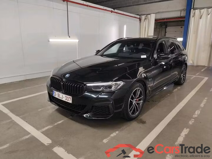 BMW 5 Reeks Touring 5 Reeks Touring 520e 150kW (PHEV) 150kW/204pk  5D/P Auto-8