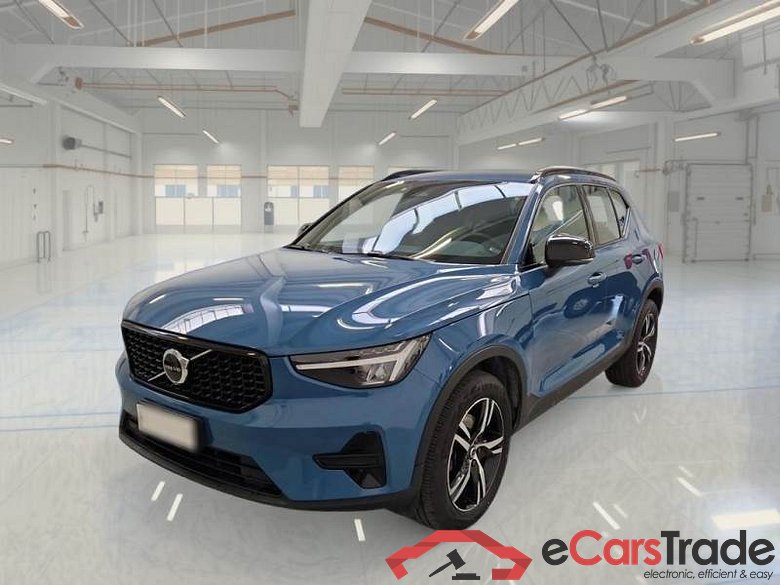 VOLVO XC40 / 2021 / 5P / SUV B3 AUTOMATICO PLUS DARK #1