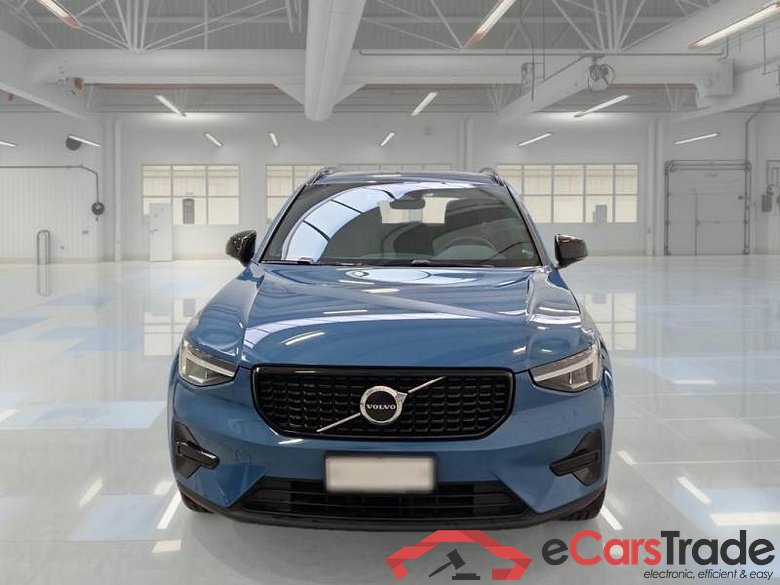 VOLVO XC40 / 2021 / 5P / SUV B3 AUTOMATICO PLUS DARK #6