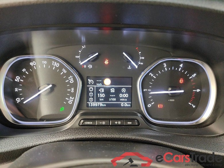 Opel Vivaro 2.0 Turbo 110kW Edition L2H1 27 5d #6
