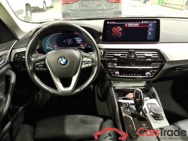 BMW 5 SERIES TOURING 2.0 520D 120KW TOURING AUTO #6