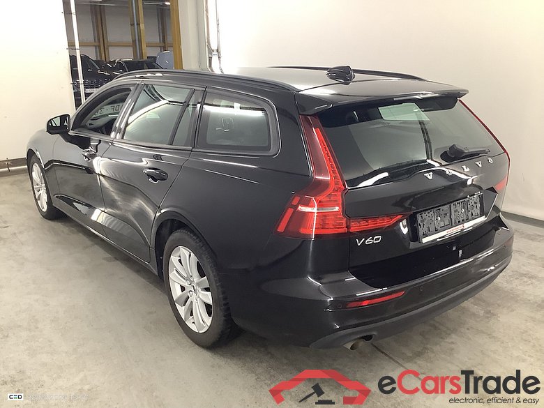 VOLVO V60 - 2018 2.0 B3 MHE Momentum Core Geartronic #3