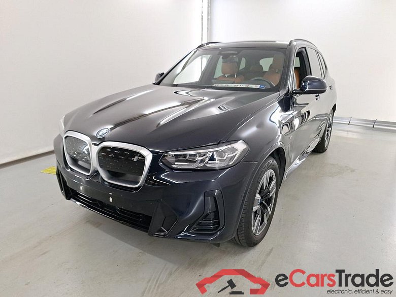 BMW IX3 80KWH AUTO