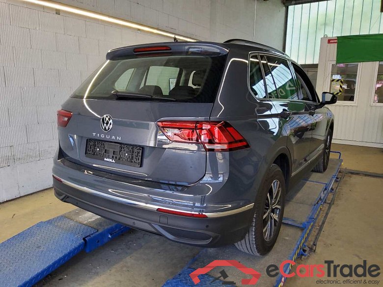 Volkswagen Tiguan (AX1)(07.2020->2024) DE - SUV5 1.5 TSI BMT/Start-Stopp EU6d, Life OPF, (Facelift) 2020 - 2023 #3